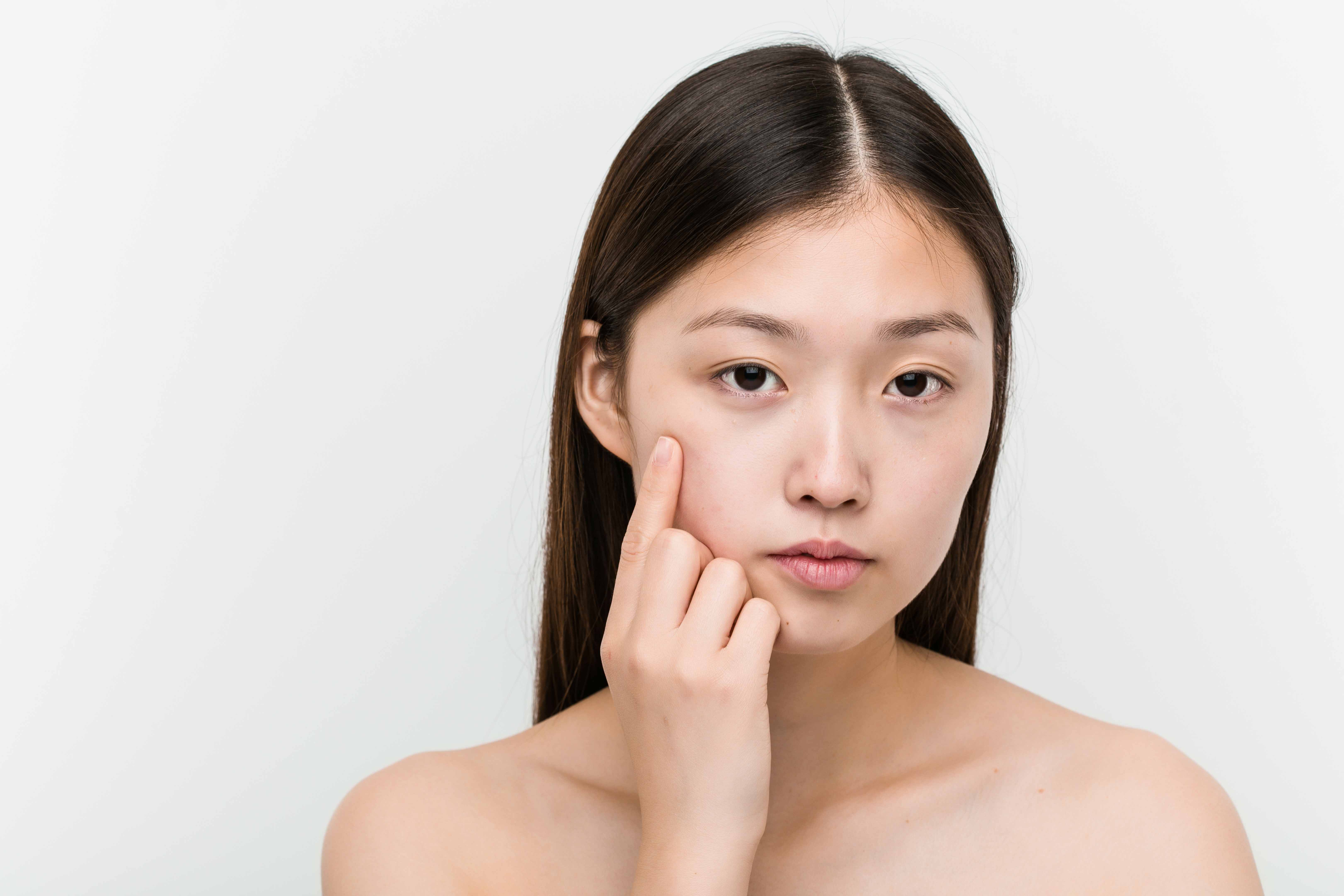 皮膚乾燥怎麼辦？洗臉貓精選4堂保濕課，從根本改善乾裂脫皮｜台南做臉推薦